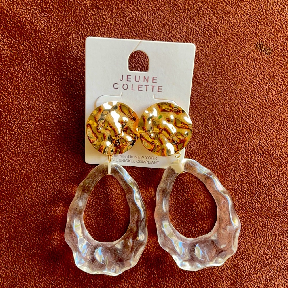 TWI BOUTIQUE EARRINGS